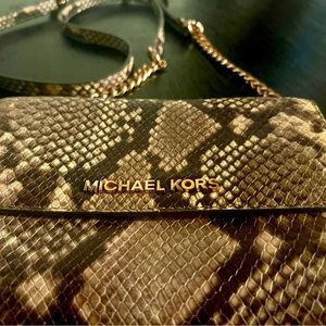 Michael Kors Crossbody Bag
